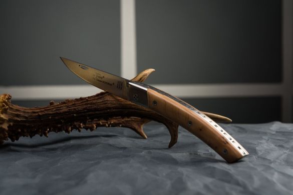 Карманный нож Thiers RLT 693 с ручным декором и рукояткой из можевельника