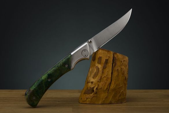 Охотничий складной нож ЕОК с ручкой из зеленого тополя.